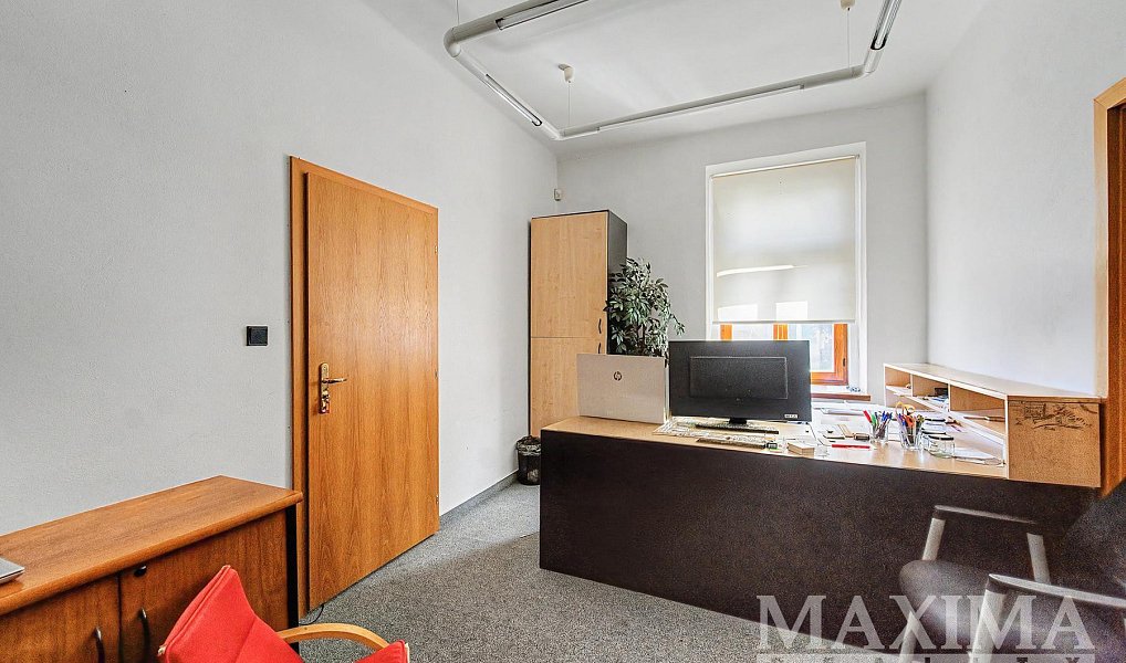 Prodej kanceláře 250 m², Praha – náhled fotky 11