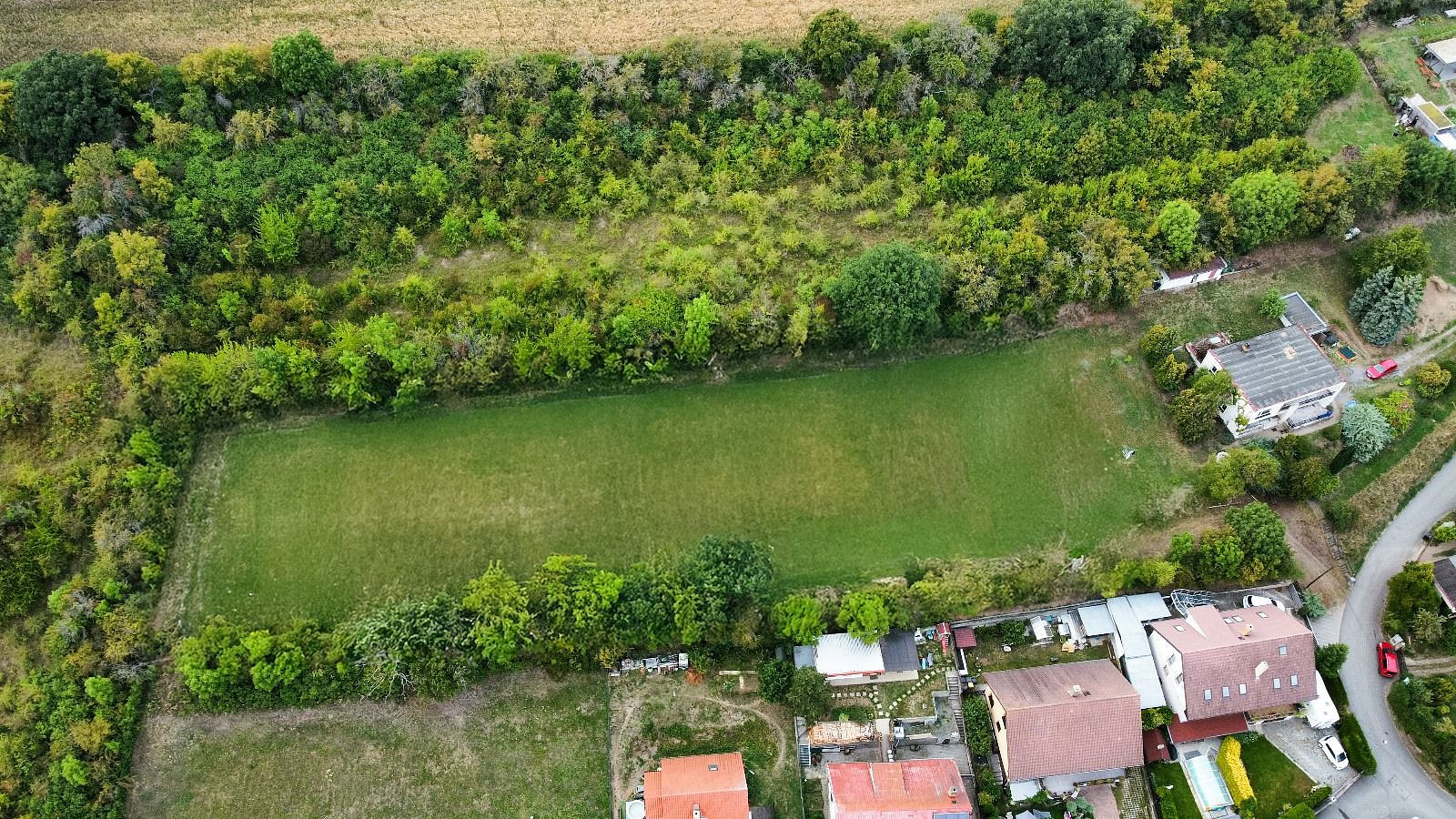 Prodej komerčního pozemku 3 598 m²