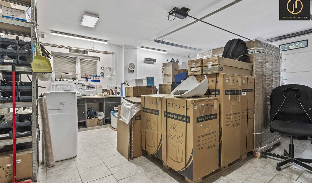 Prodej kanceláře 228 m², Beroun – náhled fotky 27