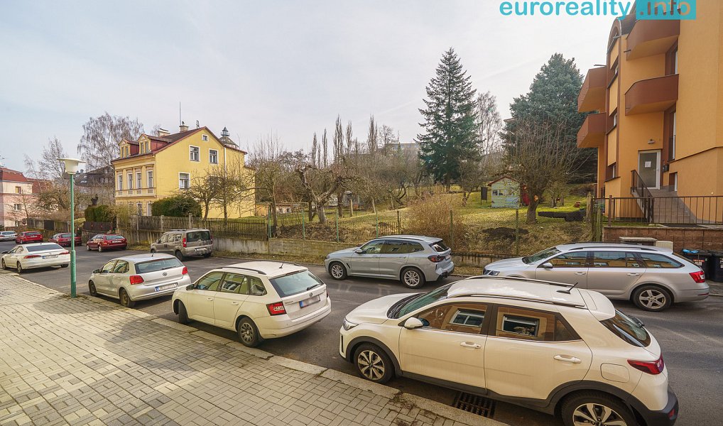 Prodej bytu 3+1 82 m², Karlovy Vary – náhled fotky 14