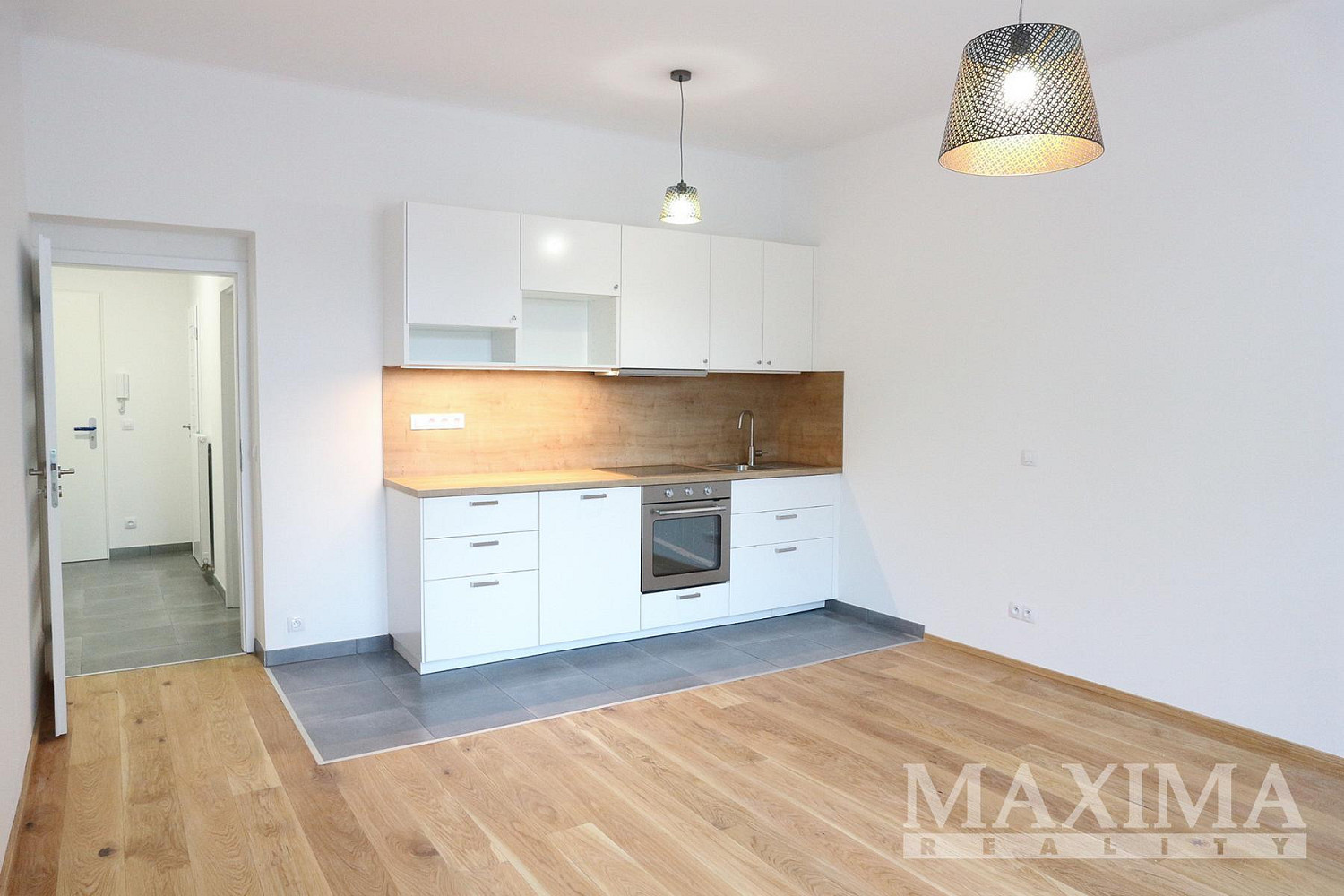 Pronájem bytu 1+kk 34 m²