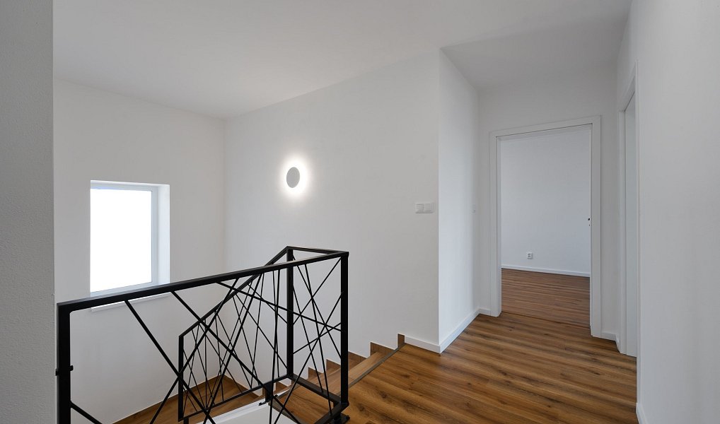 Prodej domu 170 m² s pozemkem 202 m², Újezd u Brna – náhled fotky 57