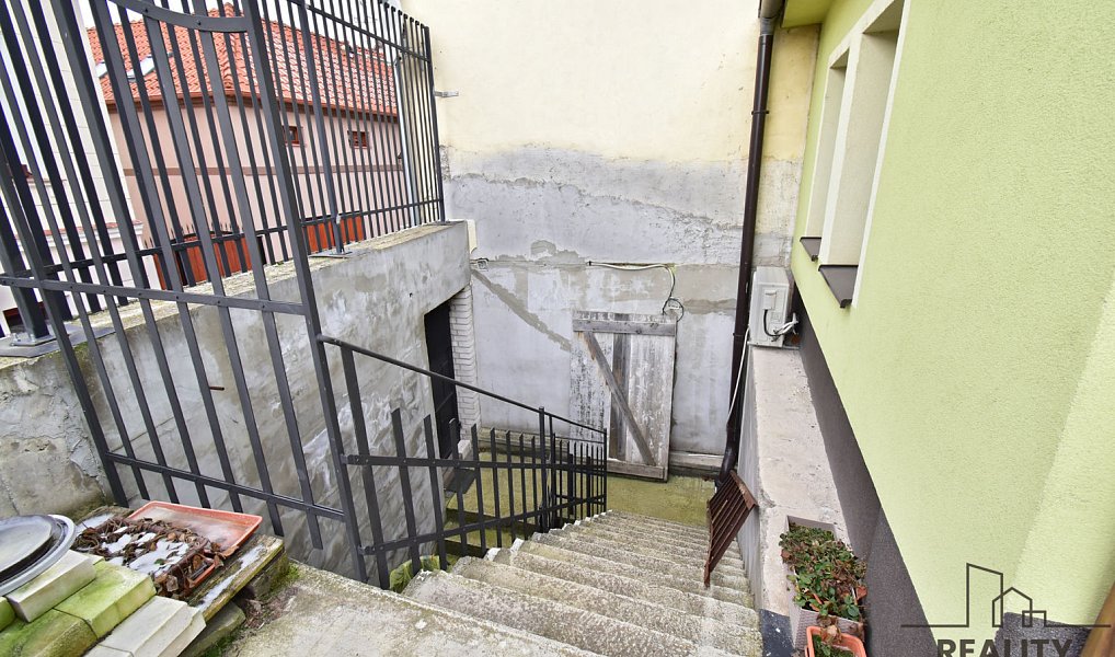 Pronájem domu 145 m² s pozemkem 111 m², Znojmo – náhled fotky 6