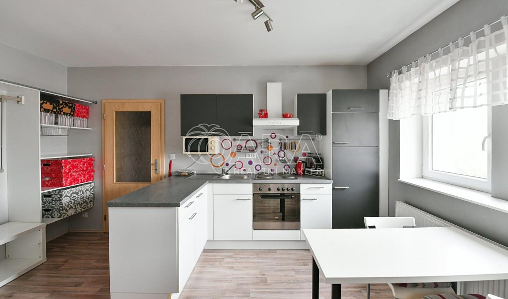 Pronájem bytu 1+kk 30 m², Týnec nad Sázavou – fotka 1 z 18