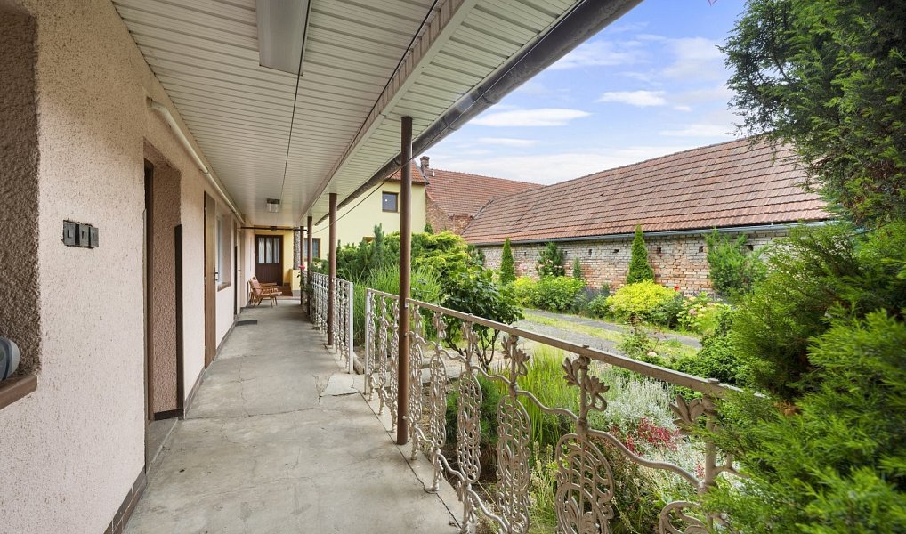 Prodej domu 260 m² s pozemkem 1 224 m², Polešovice – náhled fotky 26
