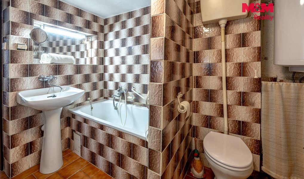 Prodej domu 210 m² s pozemkem 1 000 m², Oskava – náhled fotky 11