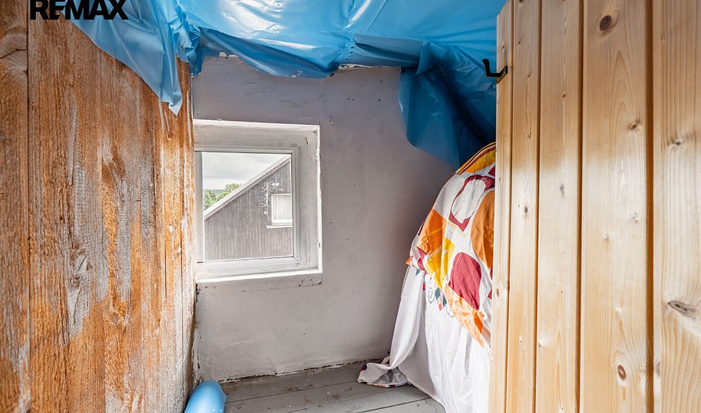 Prodej domu 328 m² s pozemkem 758 m², Vejprty – náhled fotky 46