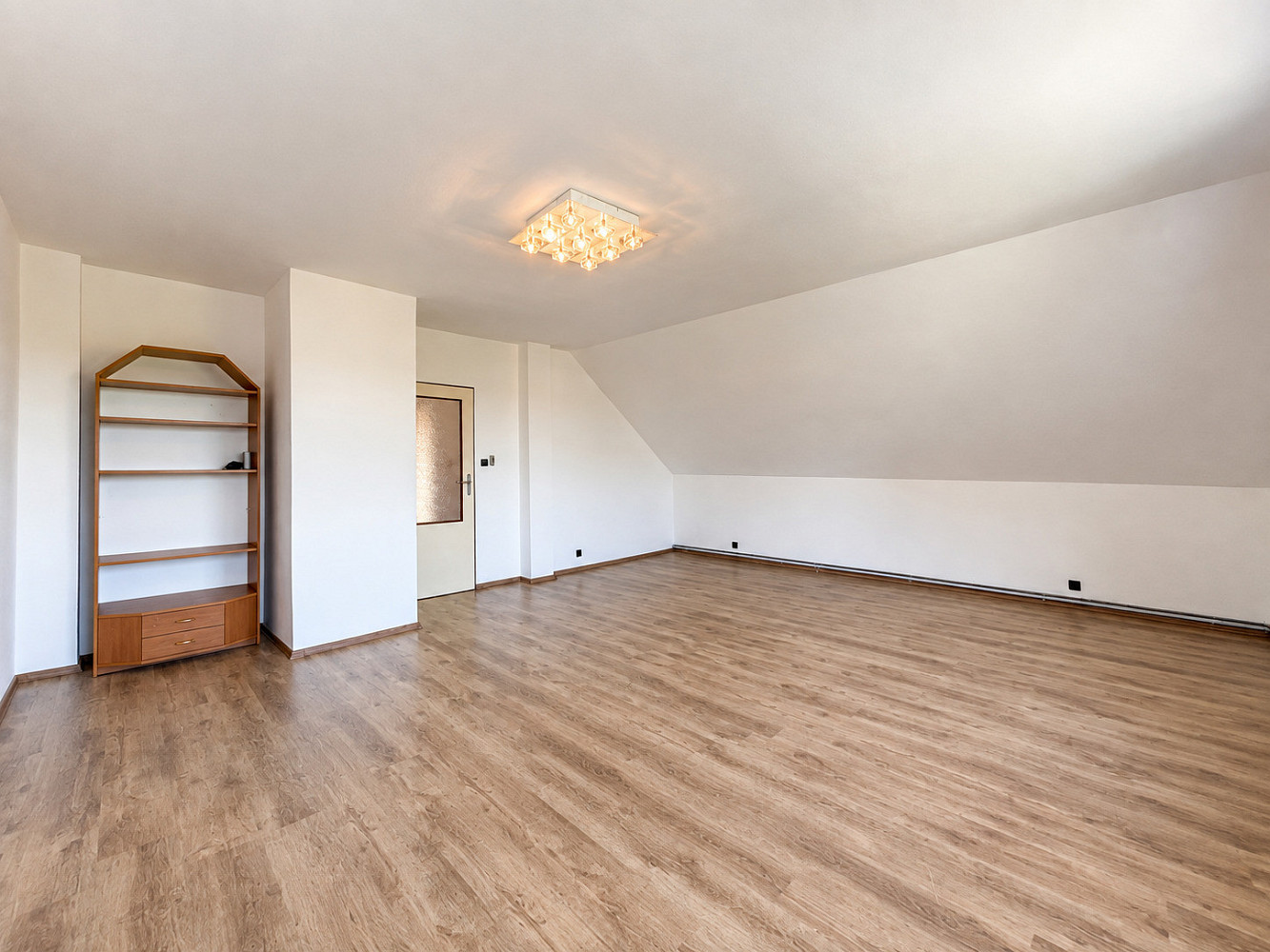 Prodej domu 160 m² s pozemkem 1 979 m² – fotografie 2