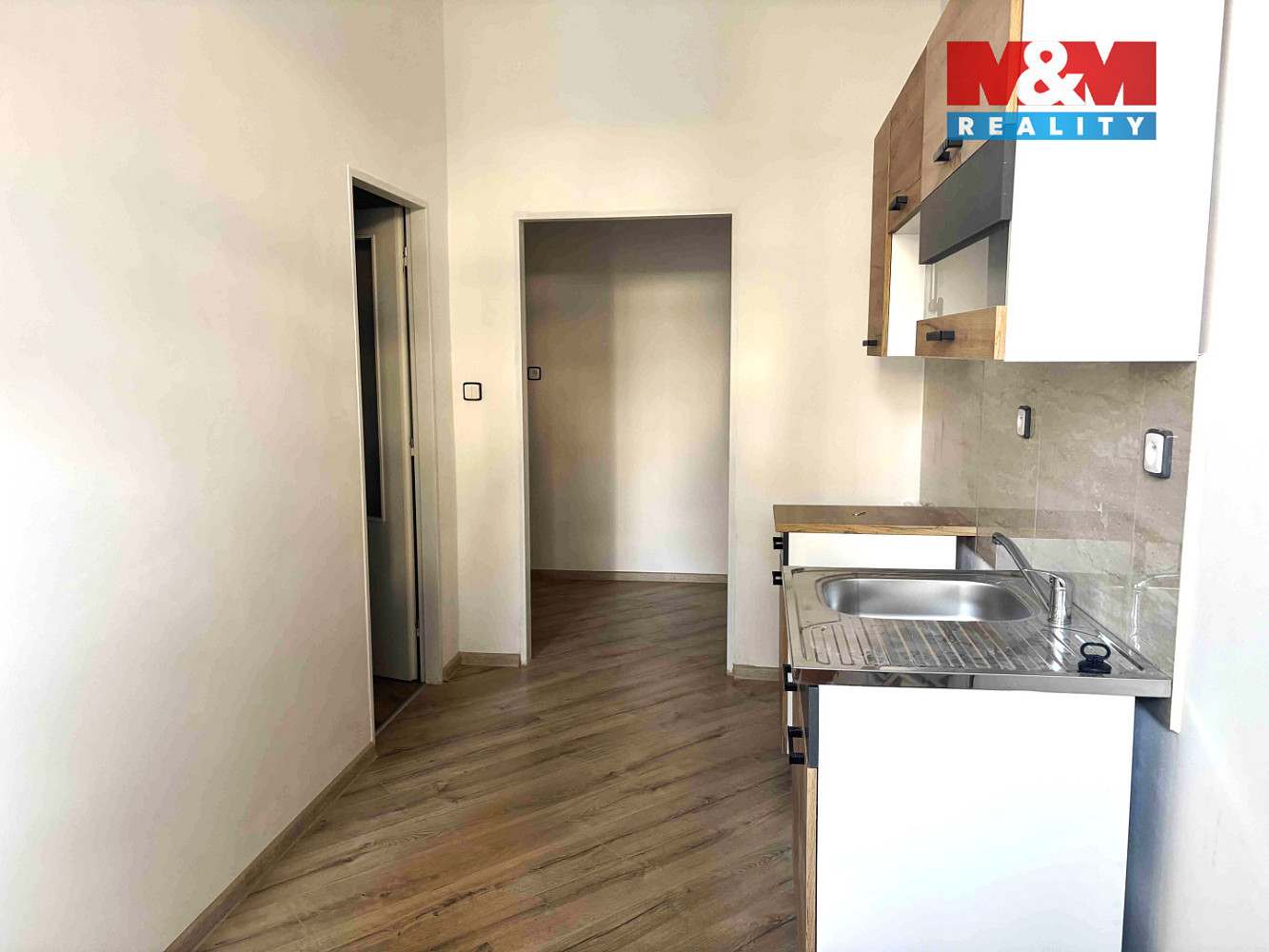 Prodej nájemního domu, činžáku 320 m² — photo 5