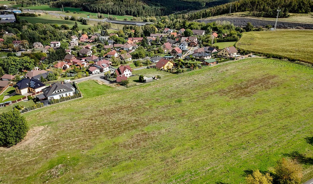 Prodej stavebního pozemku 856 m², Milín – náhled fotky 7