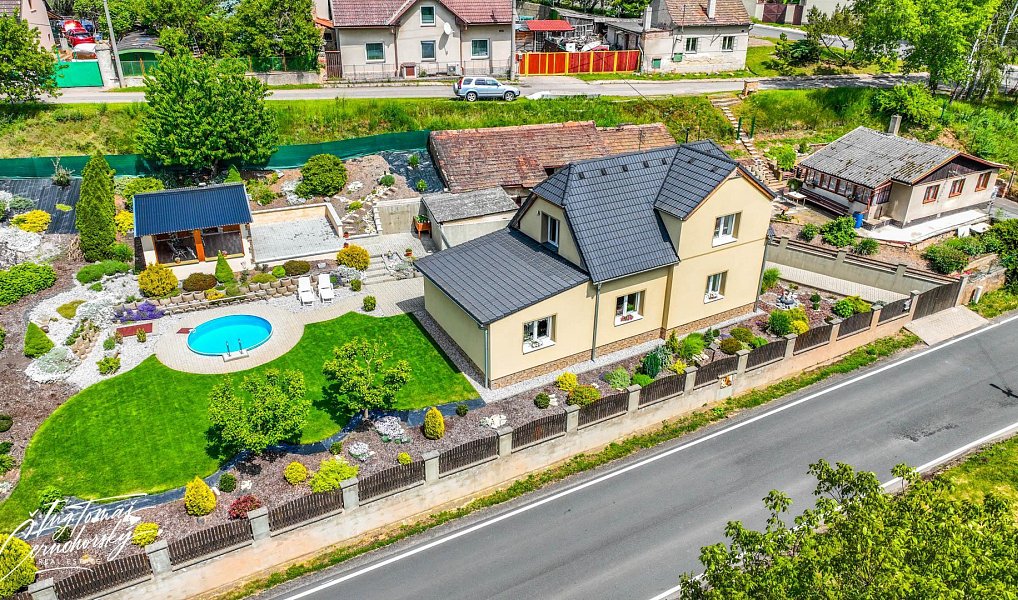 Prodej domu 171 m² s pozemkem 1 155 m², Podlešín – fotka 1 z 58