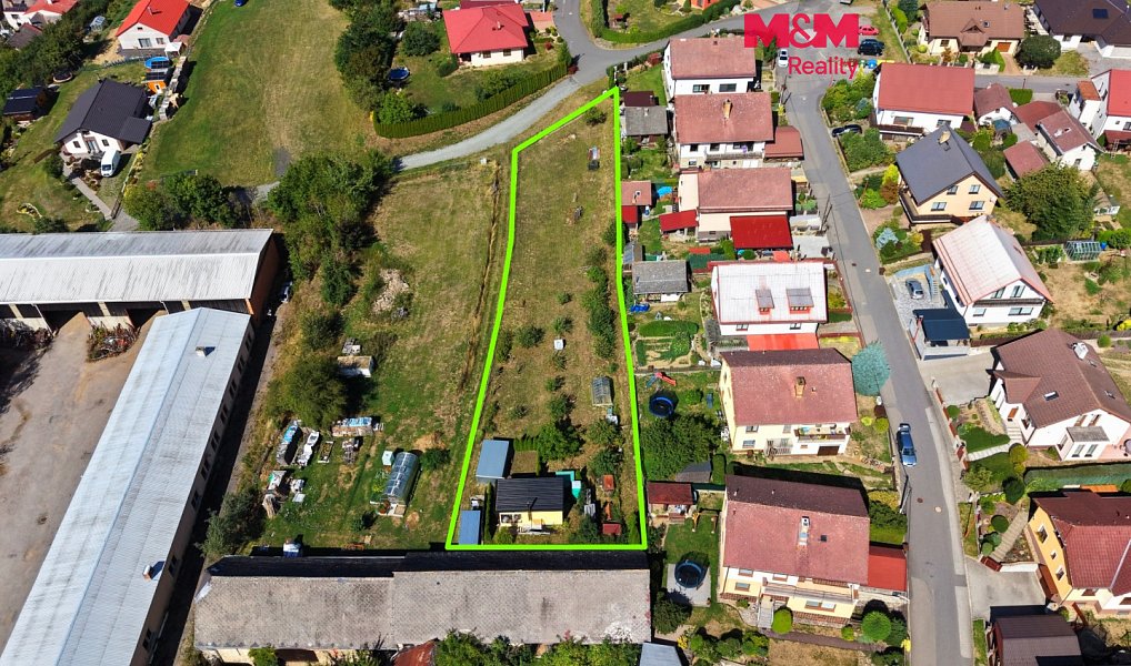 Prodej stavebního pozemku 1 496 m², Puklice – fotka 1 z 25