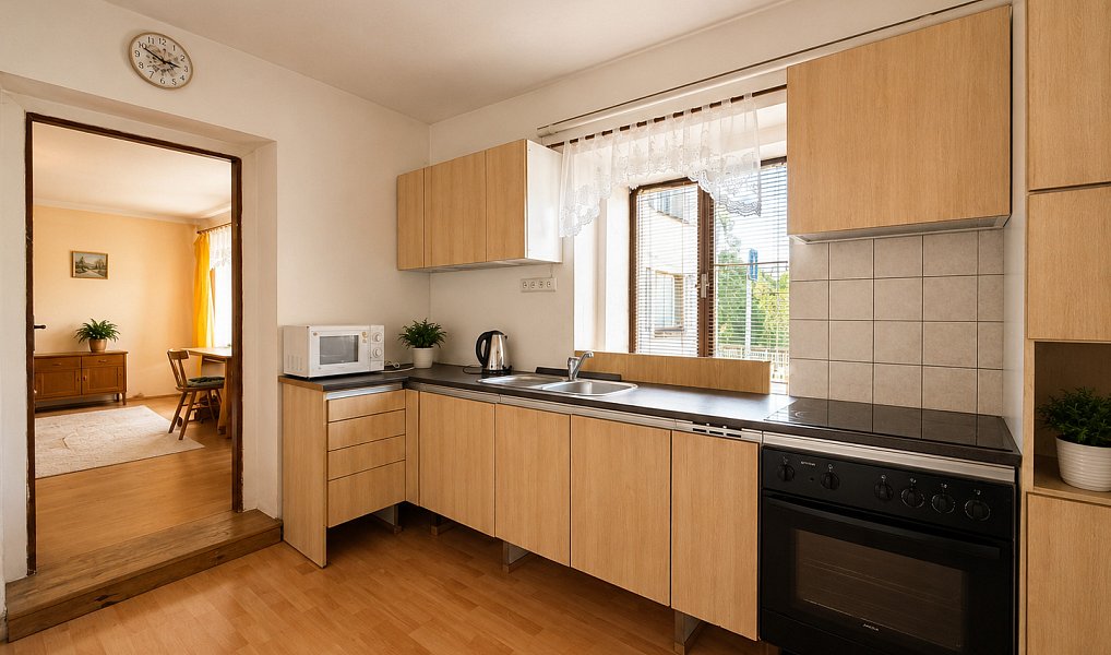 Prodej domu 180 m² s pozemkem 255 m², Rožmitál pod Třemšínem – náhled fotky 5