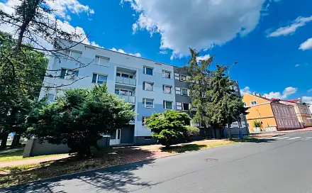 Pronájem bytu 1+1 32 m², Tovární, Dubí, okres Teplice