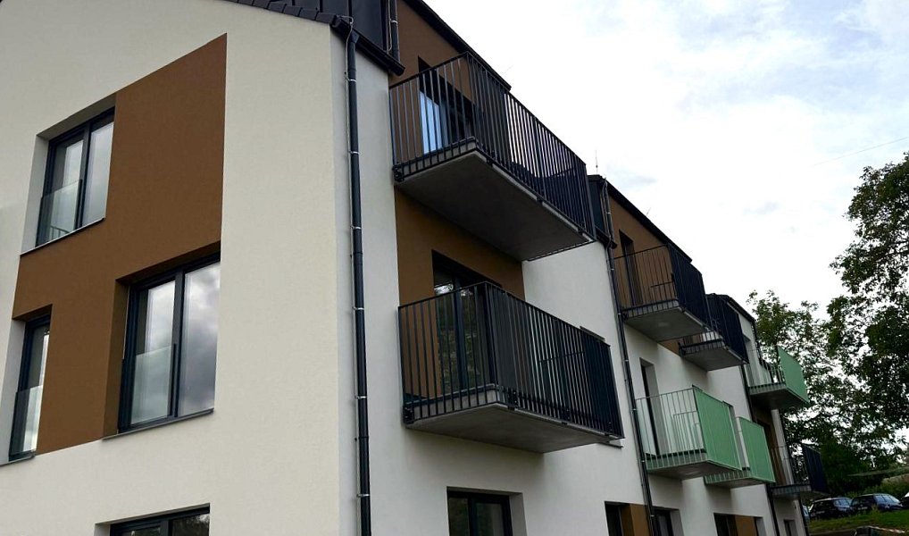 Prodej bytu 2+kk 72 m², Chvaletice – náhled fotky 9