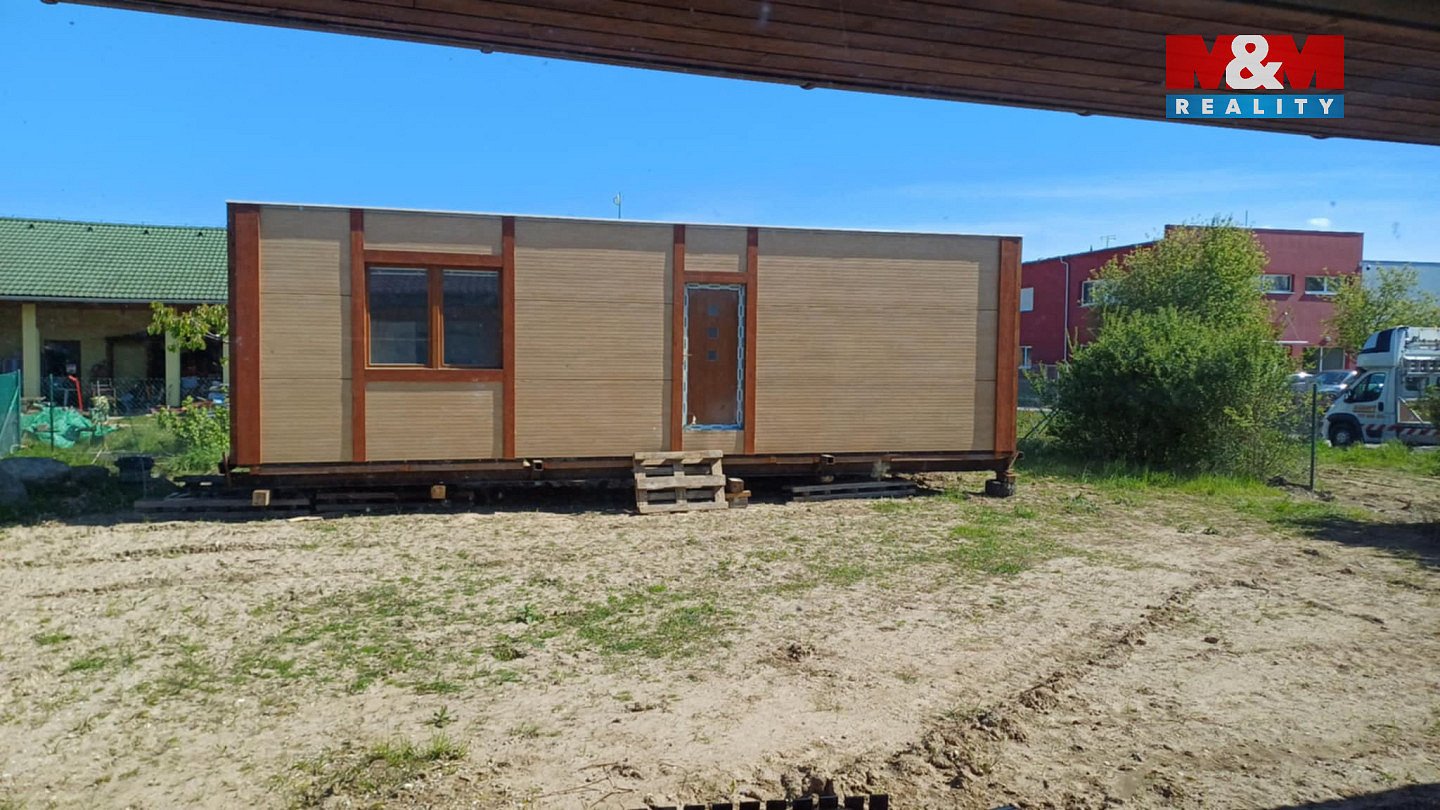 Prodej rodinného domu, 35 m2, libišany — photo 2