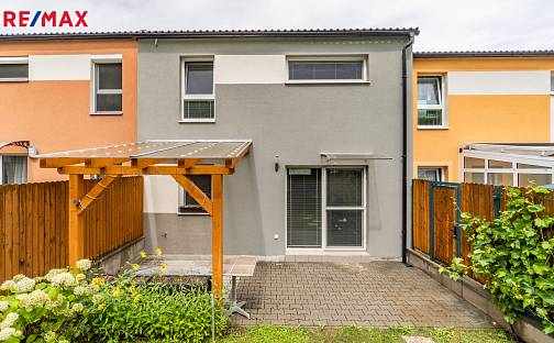 Pronájem domu 100 m² s pozemkem 154 m², U Tvrze, Hostouň, okres Kladno