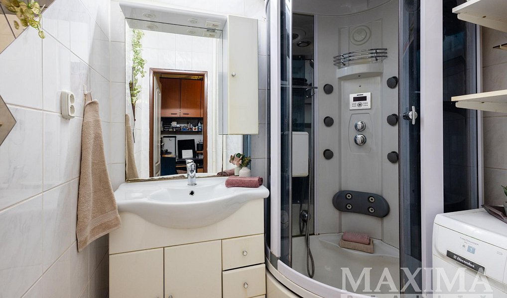 Prodej bytu 2+1 67 m², Praha – náhled fotky 3