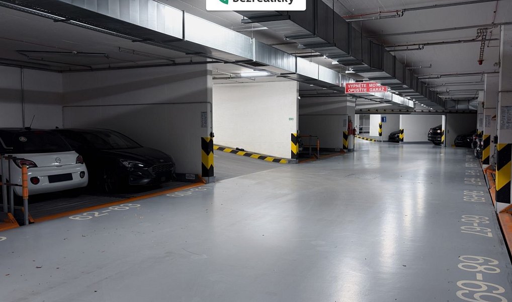 Prodej bytu 1+kk 34 m², Praha – náhled fotky 9
