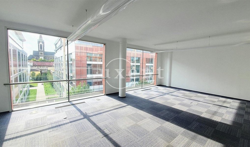 Pronájem kanceláře 416 m², Praha – fotka 1 z 5