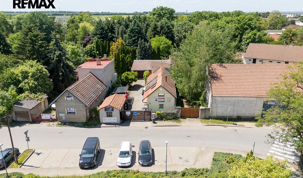 Prodej domu 154 m² s pozemkem 431 m², Jesenice – náhled fotky 2