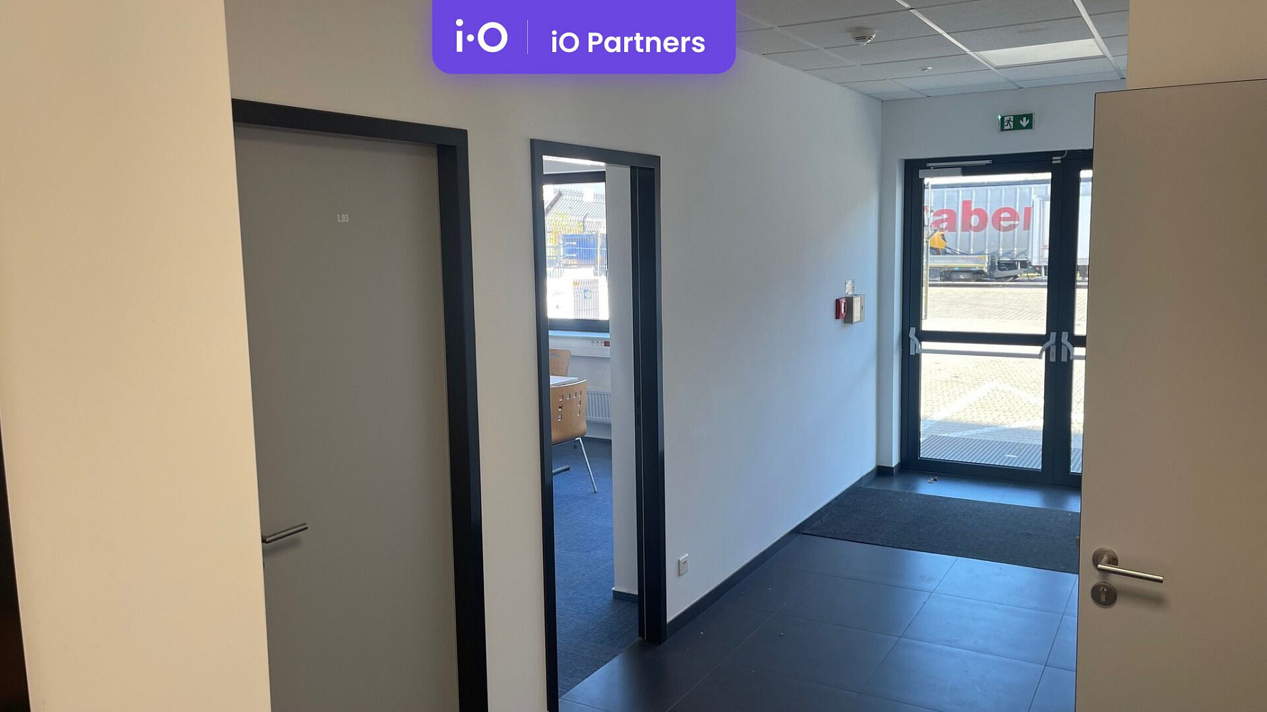 Pronájem skladovacích prostor 1 200 m² – fotografie 3