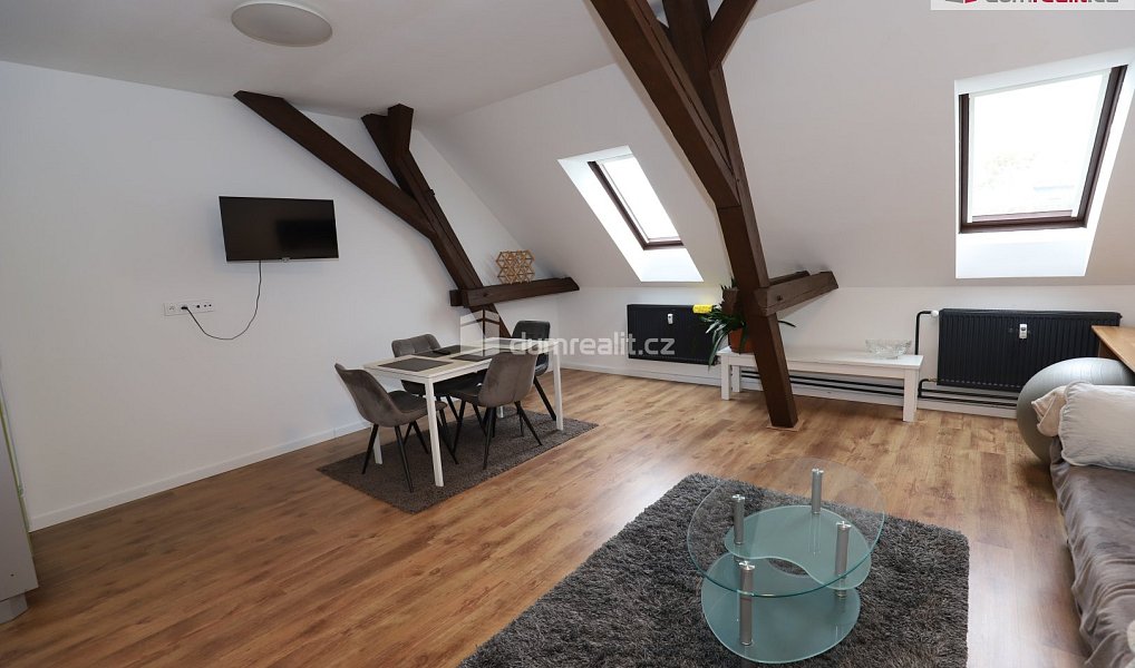 Prodej bytu 3+1 87 m², Cheb – náhled fotky 4