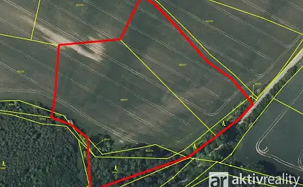 Prodej pole 15 662 m², Mělník