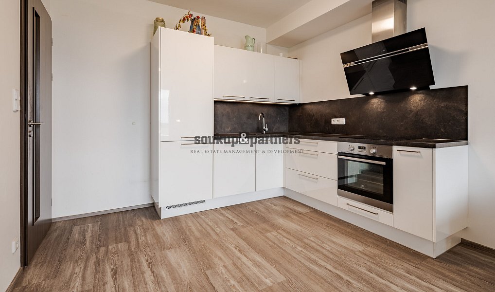 Prodej bytu 2+kk 56 m², Praha – náhled fotky 4