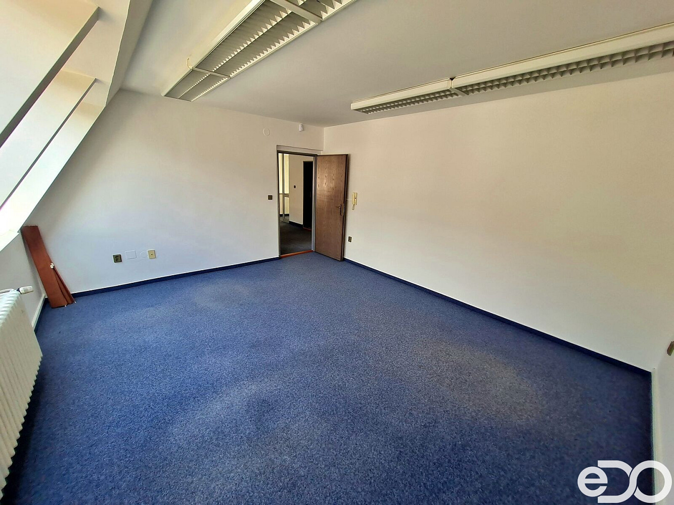 Pronájem kanceláře 86 m² – fotografie 4