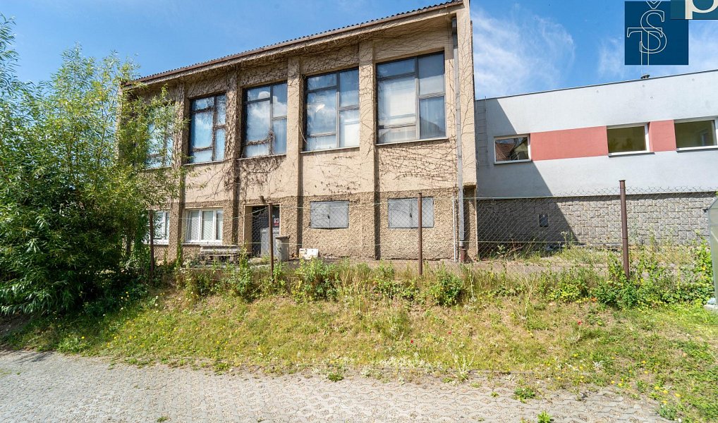 Prodej výrobních prostor 1 020 m², Mrač – náhled fotky 17