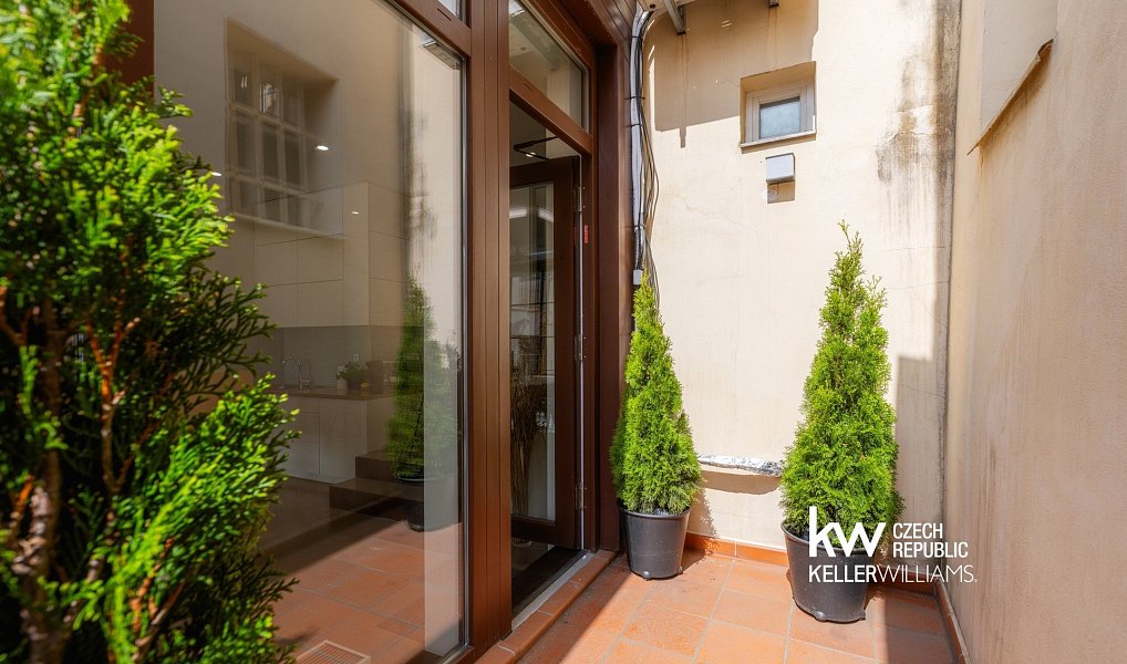 Prodej obchodních prostor 204 m², Praha – náhled fotky 14