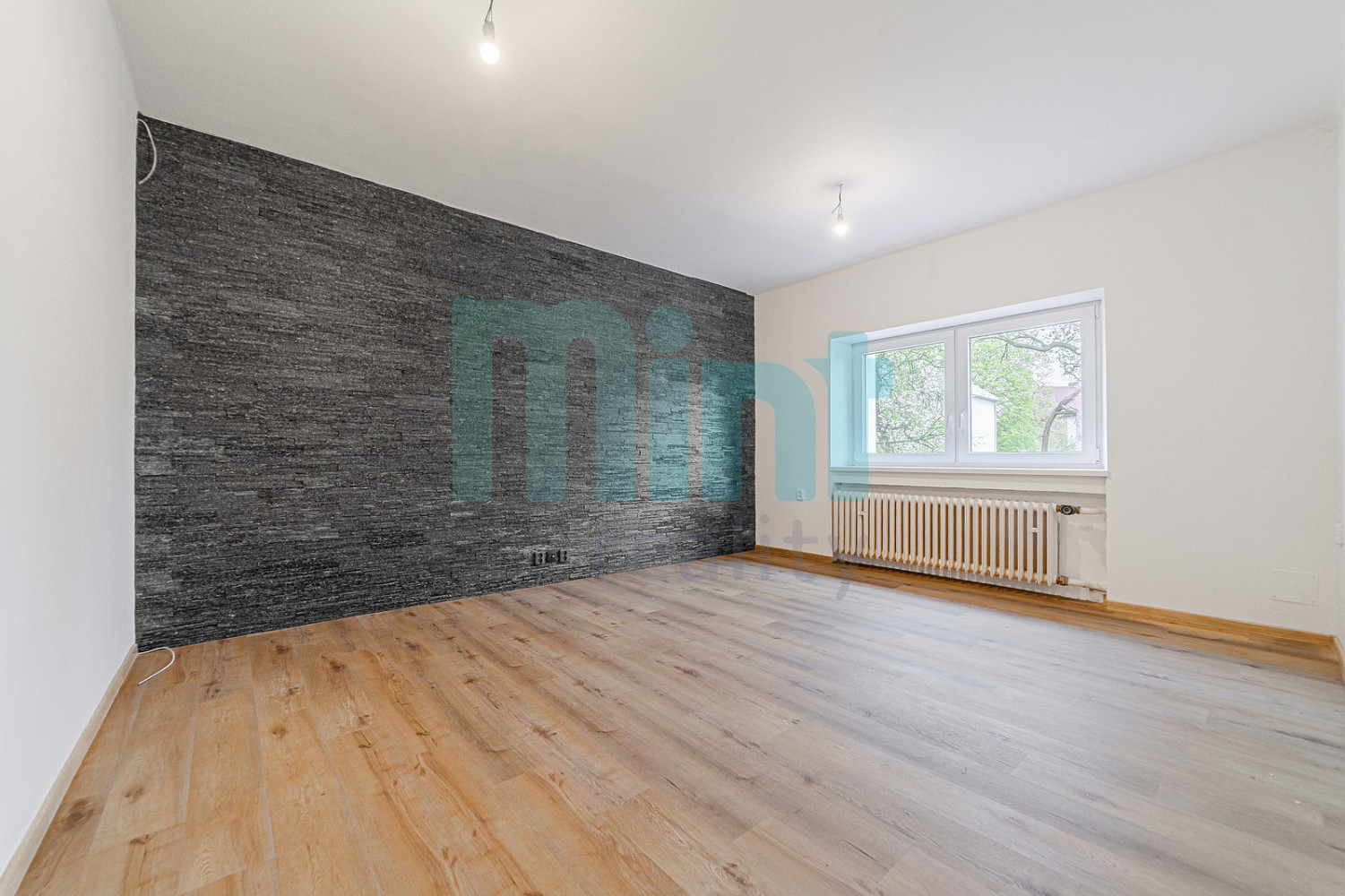 Prodej domu 250 m² s pozemkem 661 m² – pohled 3