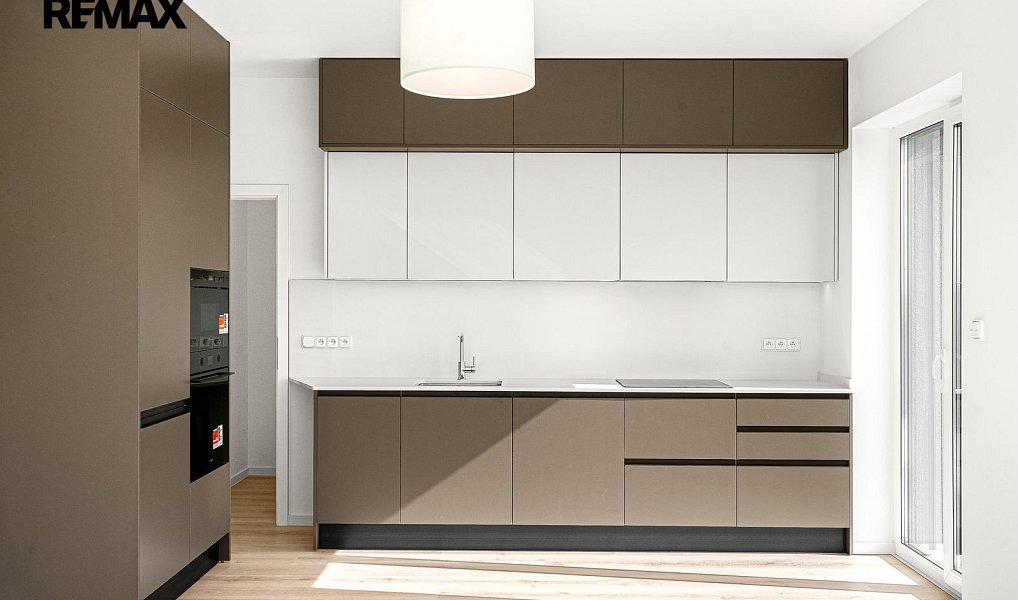 Prodej domu 138 m² s pozemkem 430 m², Praha – náhled fotky 2