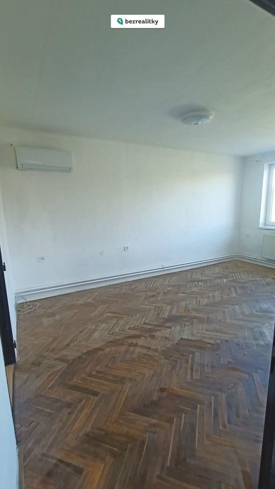 Prodej domu 320 m² s pozemkem 2 197 m² – fotografie 2