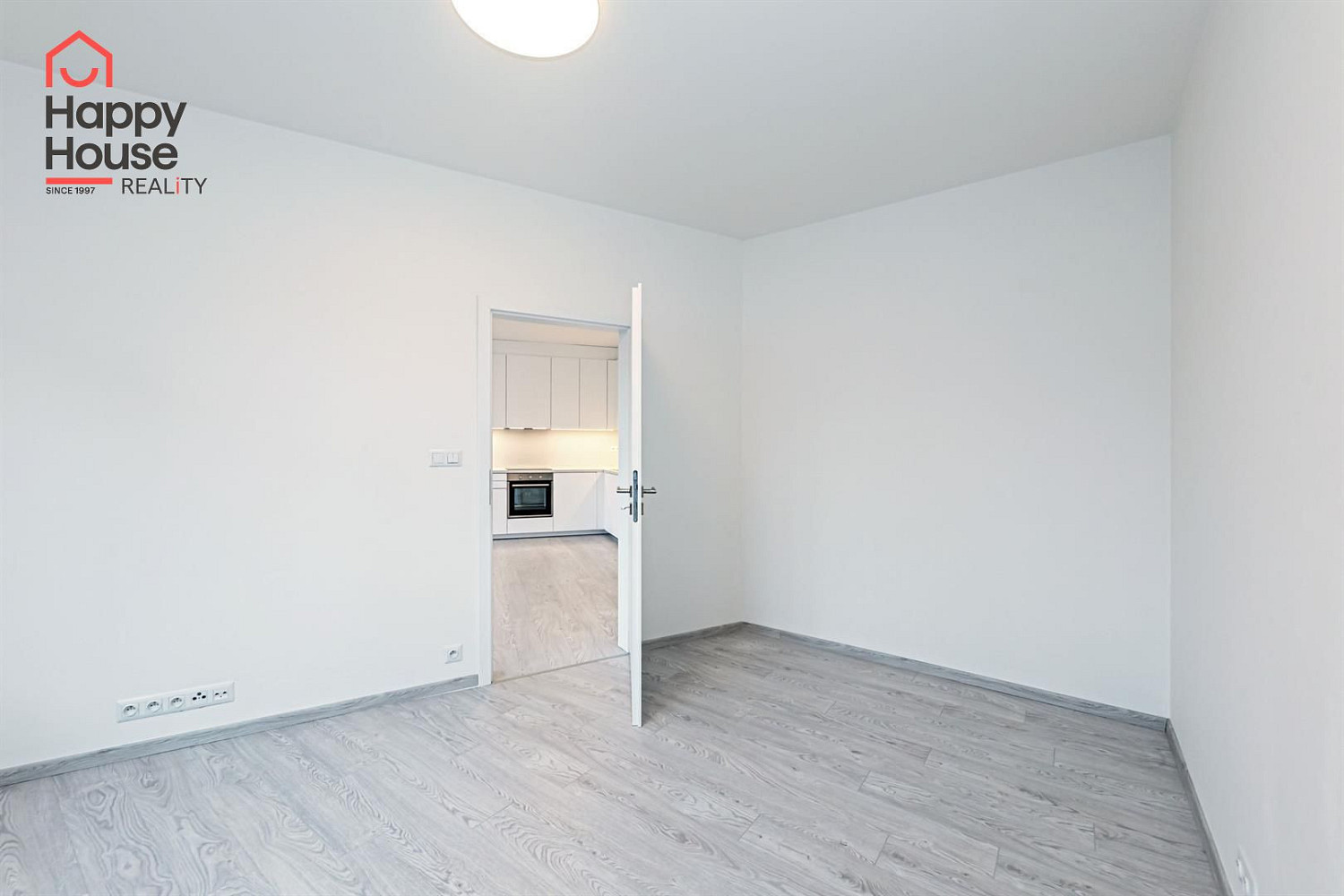 Pronájem bytu 2+kk 50 m² – fotografie 5