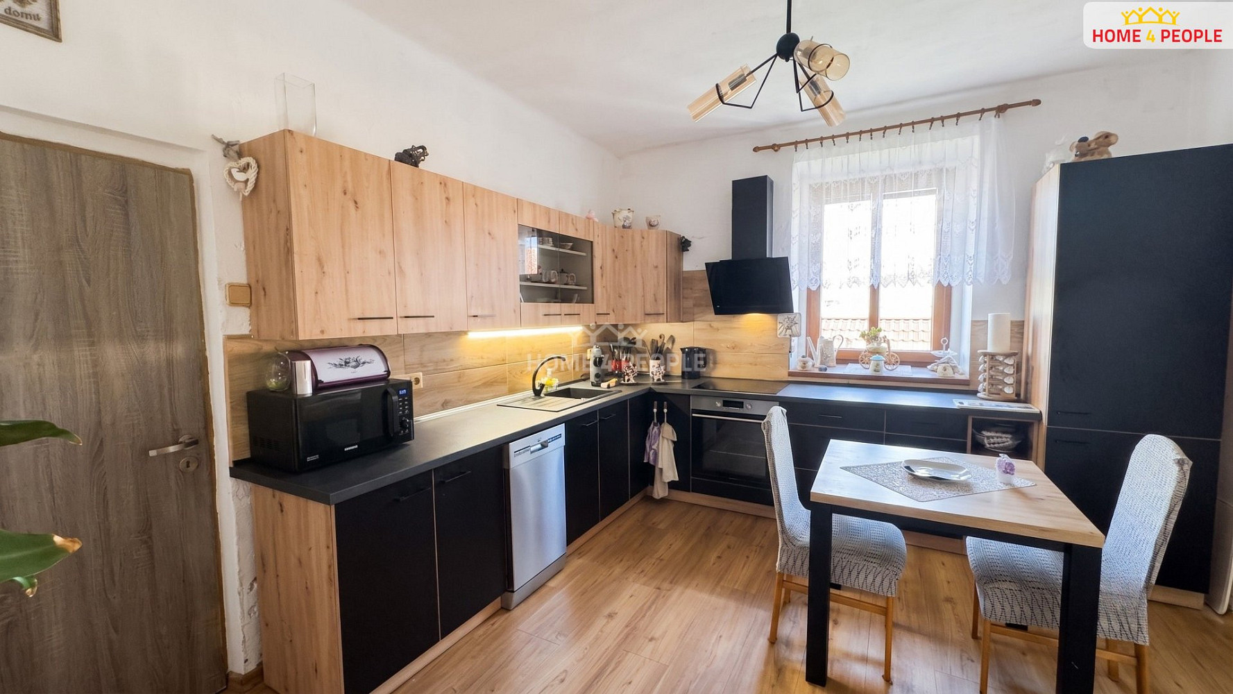 Prodej domu 188 m² s pozemkem 234 m² — photo 3