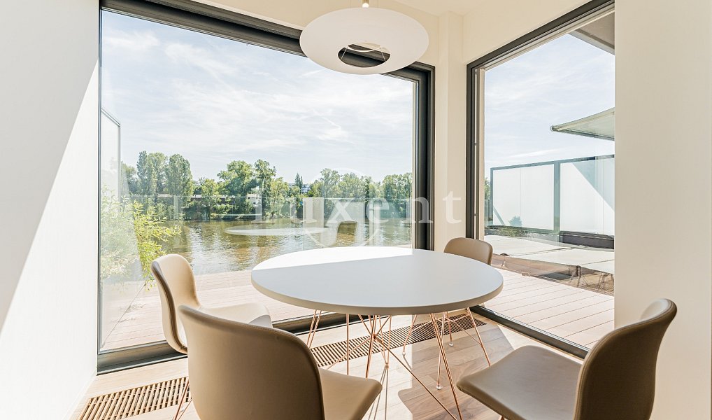 Pronájem bytu 3+kk 145 m², Praha – náhled fotky 16