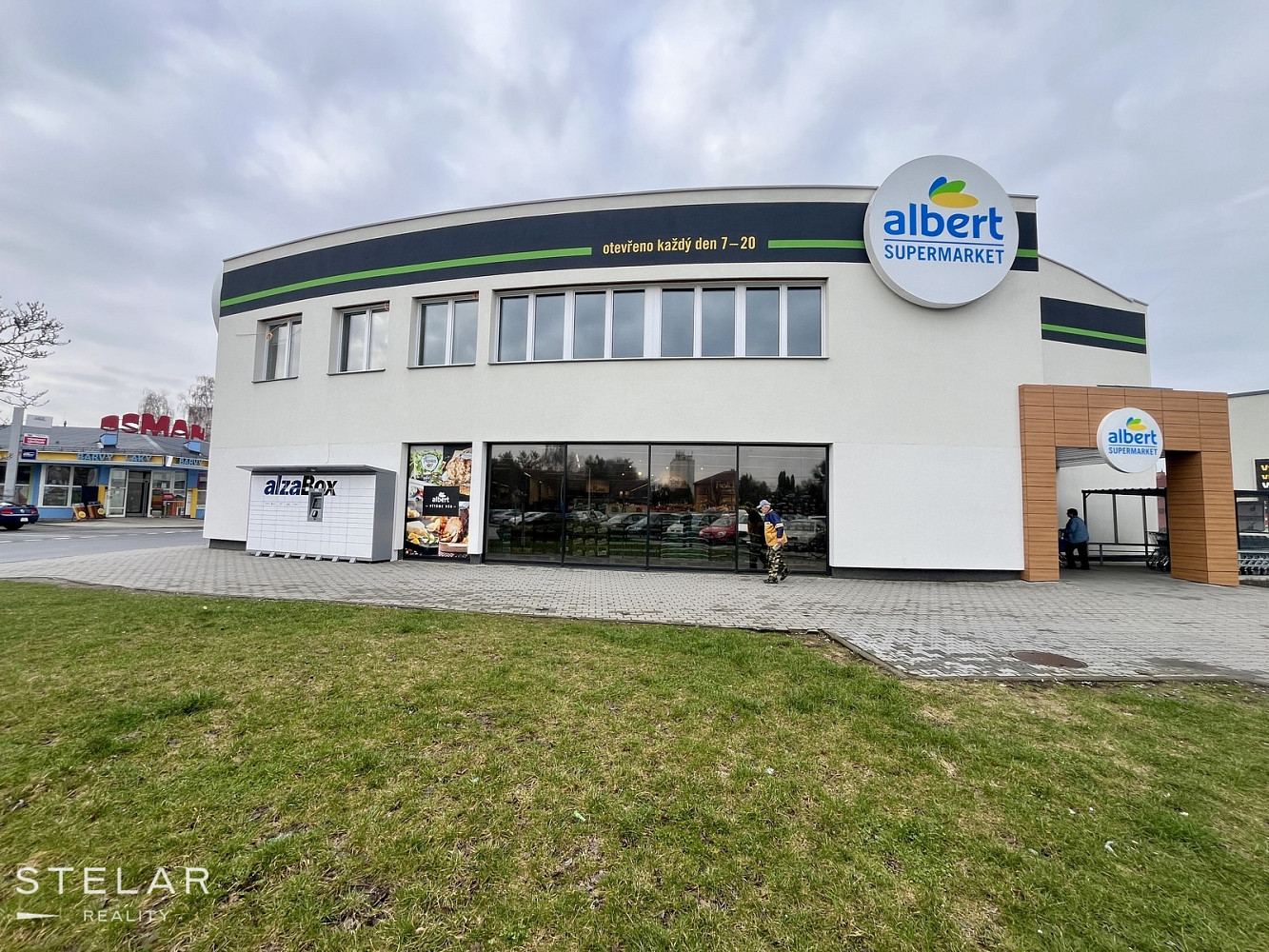 Pronájem obchodních prostor 167 m² – fotografie 4