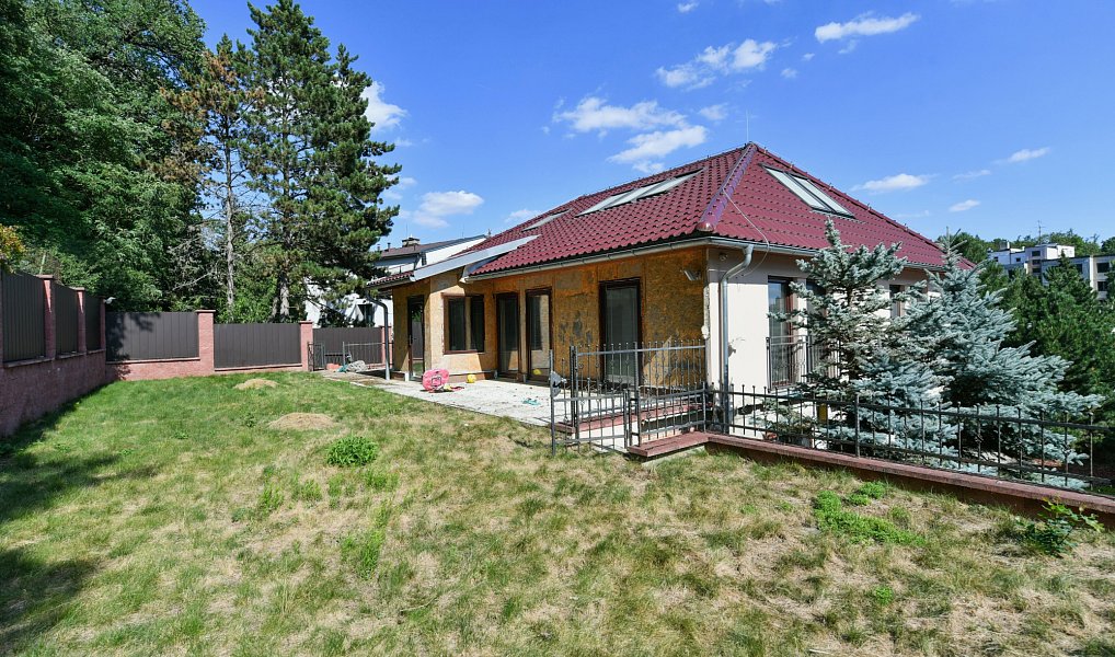 Prodej domu 270 m² s pozemkem 819 m², Praha – náhled fotky 33