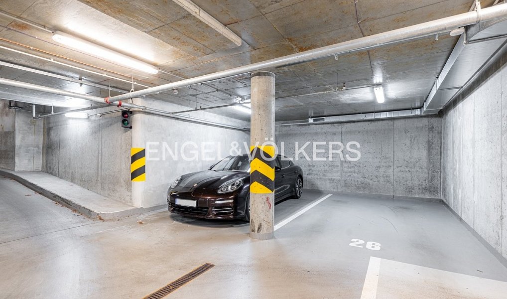 Pronájem bytu 4+kk 118 m², Praha – náhled fotky 15