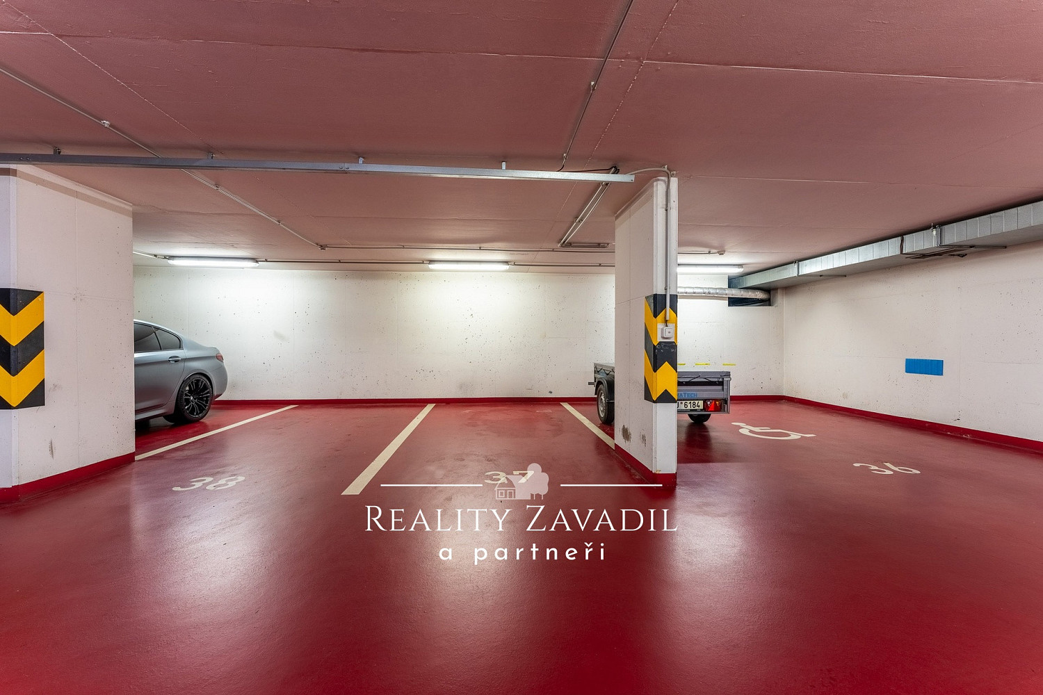 Prodej garážového stání 13 m2, Praha - Kyje – fotografie 4
