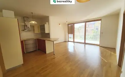 Prodej bytu 4+kk 92 m², Pod hliništěm, Praha 8 - Kobylisy