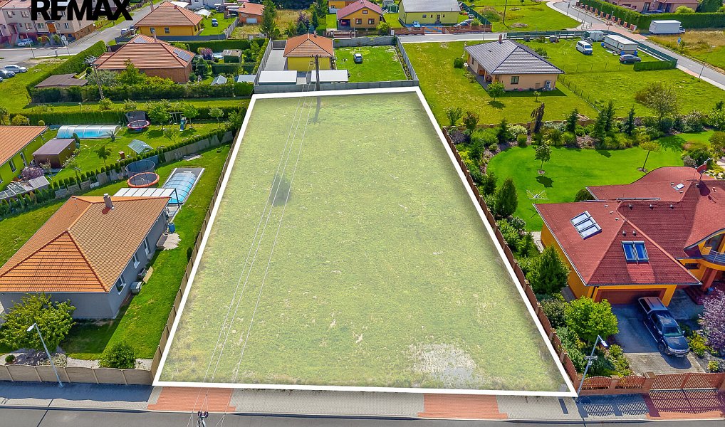 Prodej stavebního pozemku 1 845 m², Kožlany – náhled fotky 2