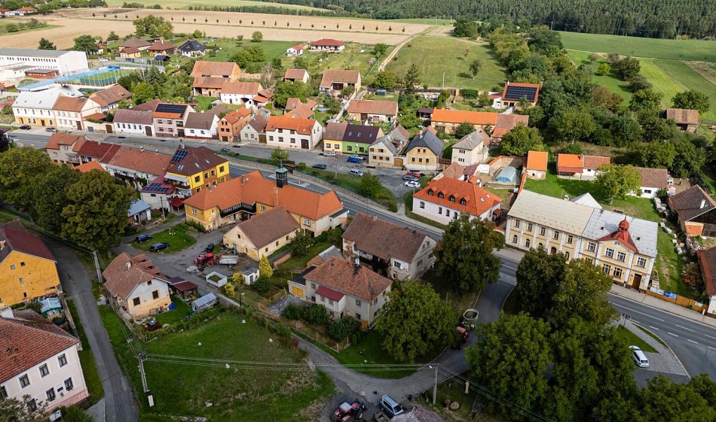 Prodej domu 200 m² s pozemkem 494 m², Kožlany – náhled fotky 27