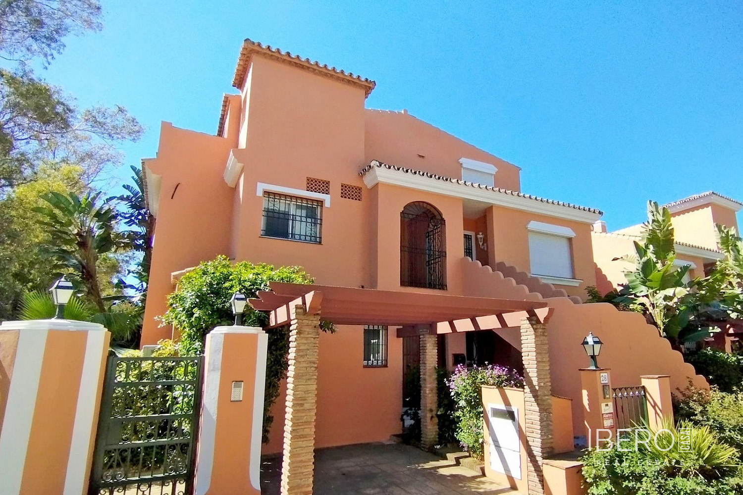 Piso 5+kk – Estepona, El Pilar - Vista 2