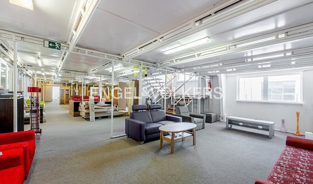 Pronájem kanceláře 2 550 m², Nymburk – náhled fotky 2