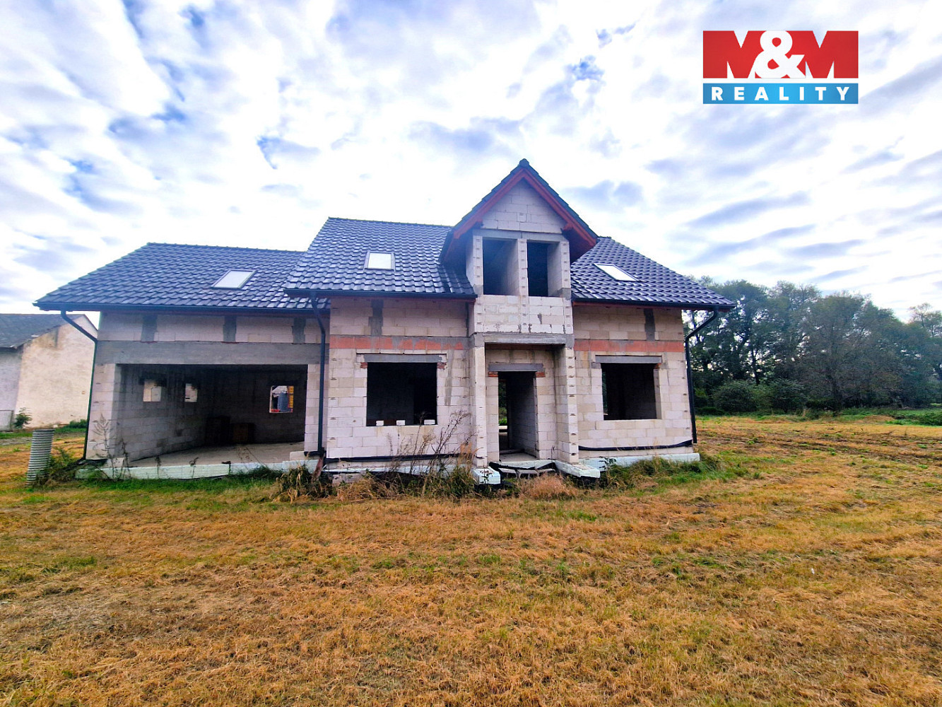 Prodej domu 165 m² s pozemkem 2 300 m² — photo 2