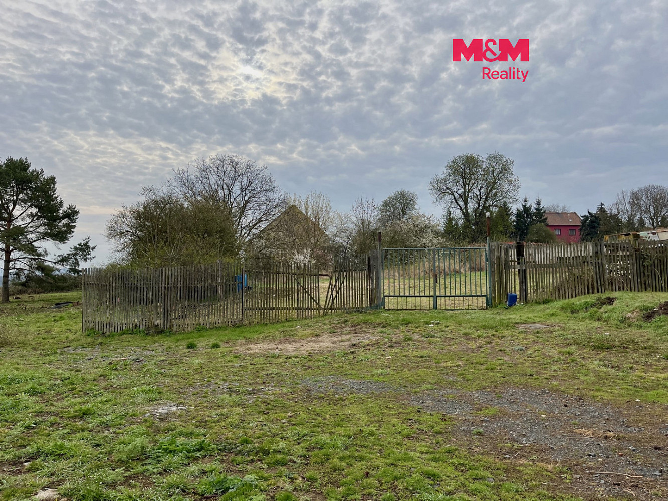 Prodej stavebního pozemku 839 m²