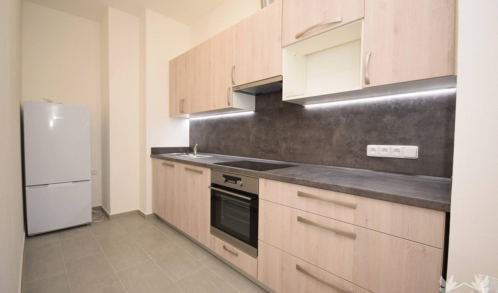 Pronájem bytu 2+1 74 m², Strakonice – náhled fotky 3